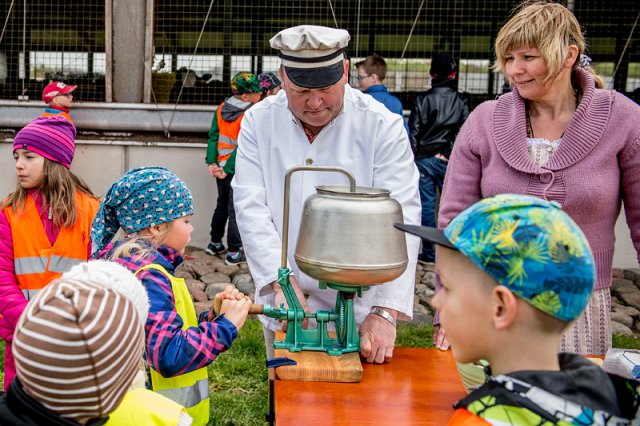 AS Metsaküla Piim karjalaskepäev 16. mail 2014